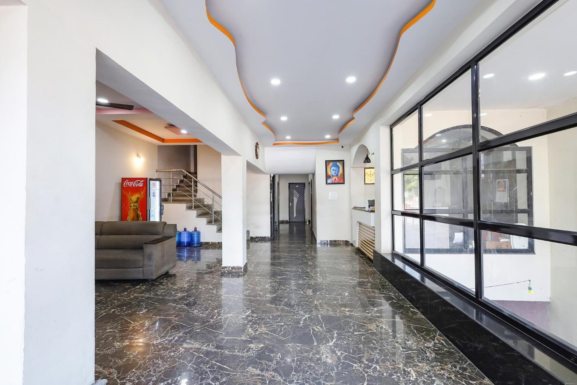 Fabexpress Sri Lakshmi Residency Hotel Tirupati Exterior photo